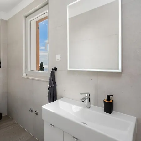 Vila Dina Jesenice Willa Jesenice (Split-Dalmatia)